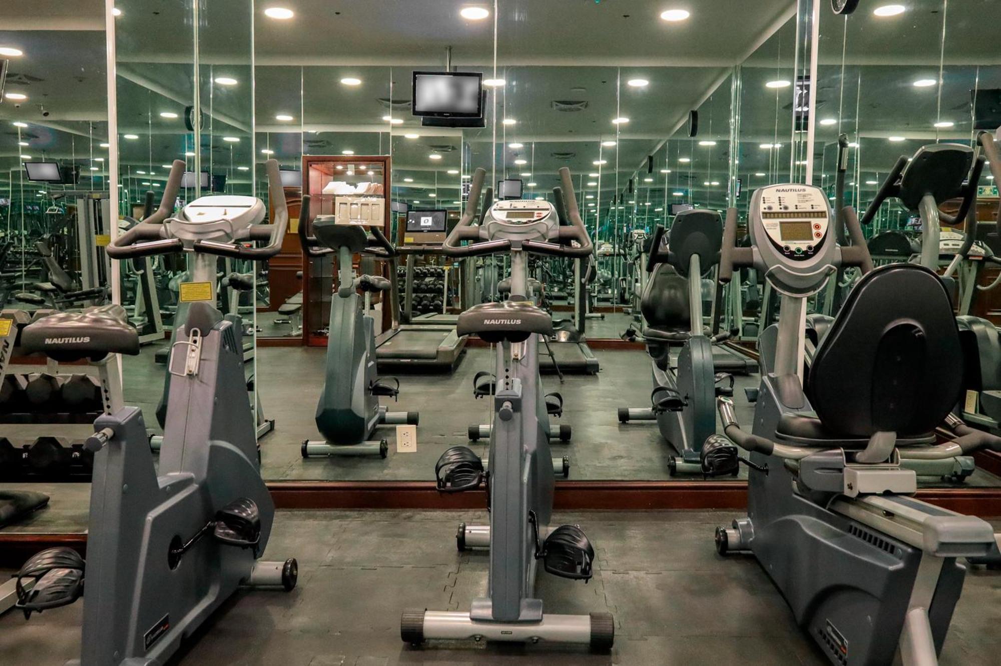 Gran Hotel Ciudad De Mexico Zocalo View Exterior photo The gym at the hotel
