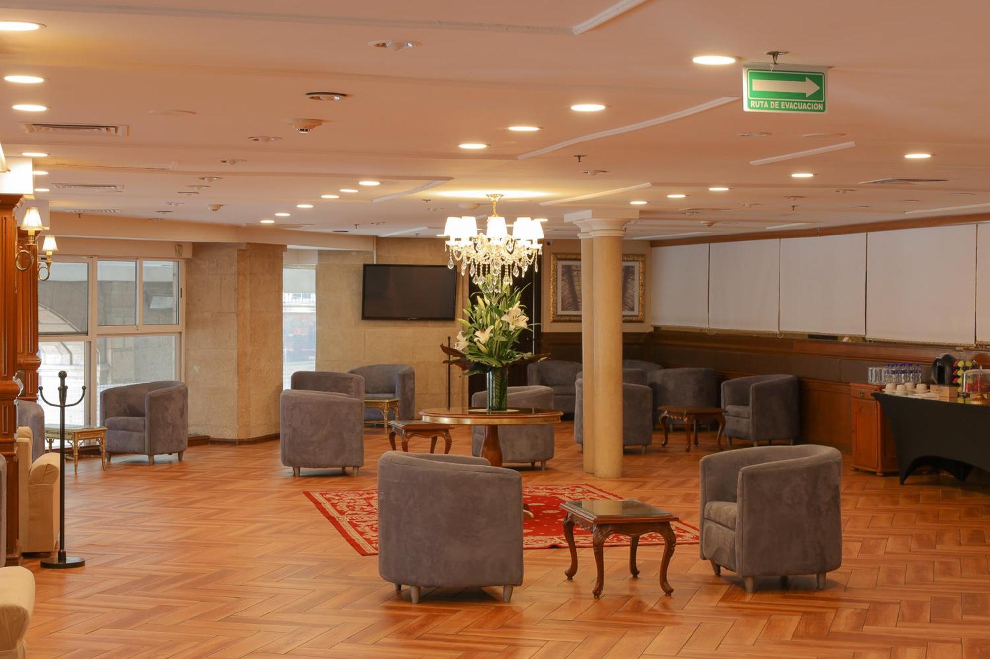 Gran Hotel Ciudad De Mexico Zocalo View Exterior photo The lounge at the airport
