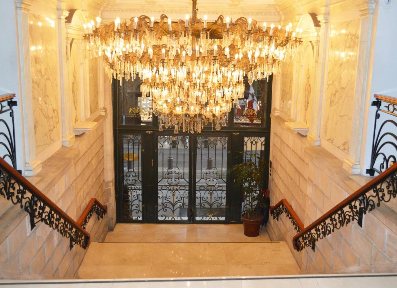 Gran Hotel Ciudad De Mexico Zocalo View Exterior photo Entrance to the museum