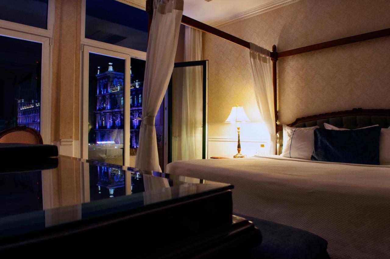Gran Hotel Ciudad De Mexico Zocalo View Exterior photo A bedroom at the Mandarin Oriental, Bangkok